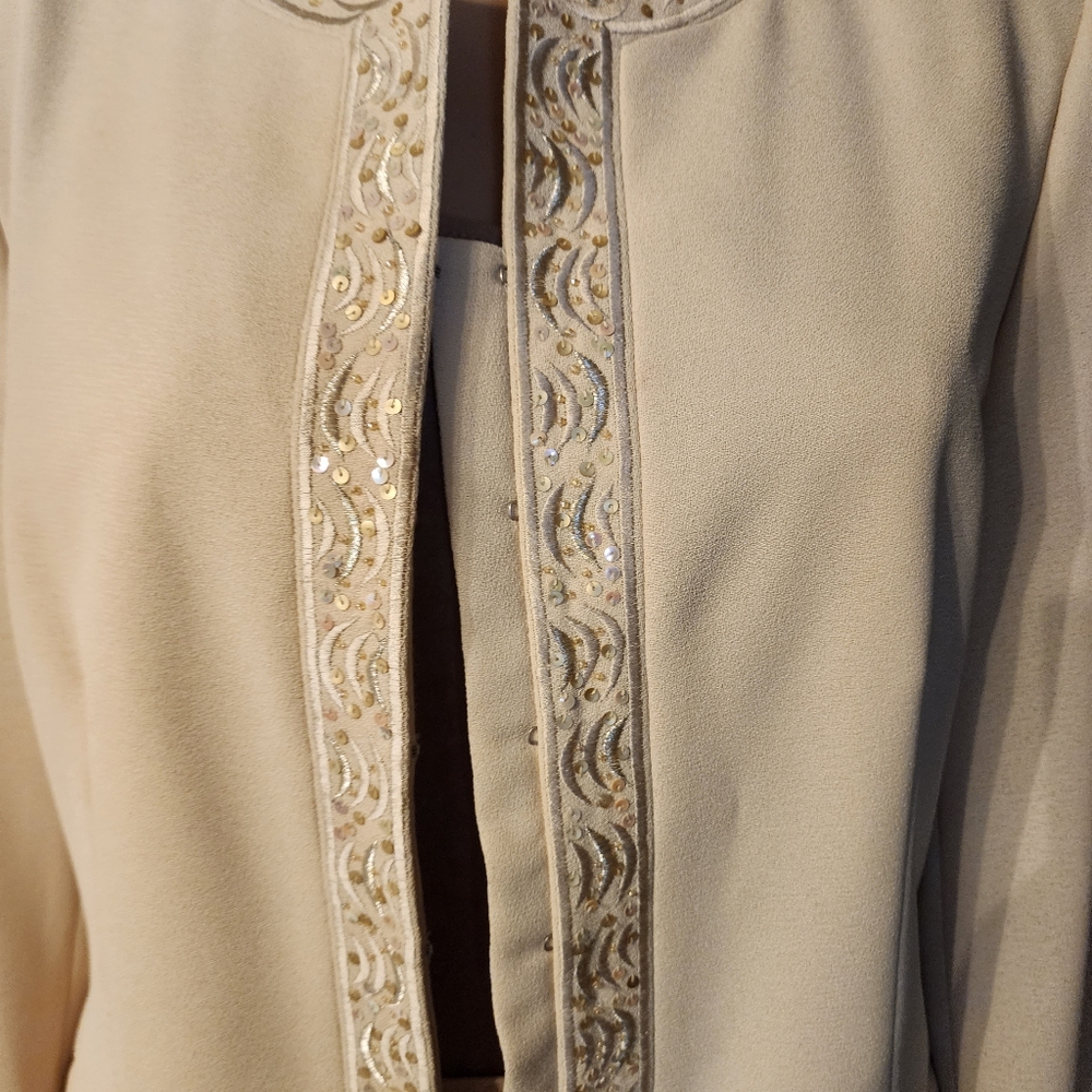Women's Skirt Suit - Picture 2 of 14